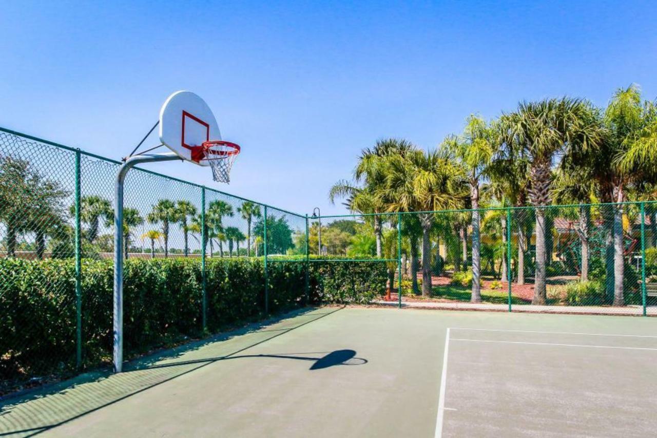 Oakwater Resort Orlando Exterior photo