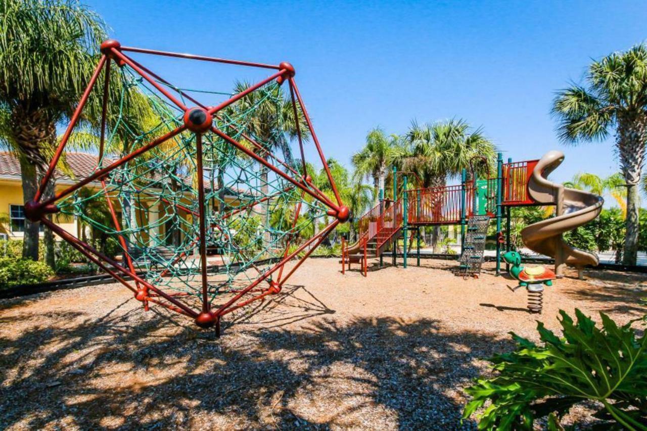 Oakwater Resort Orlando Exterior photo